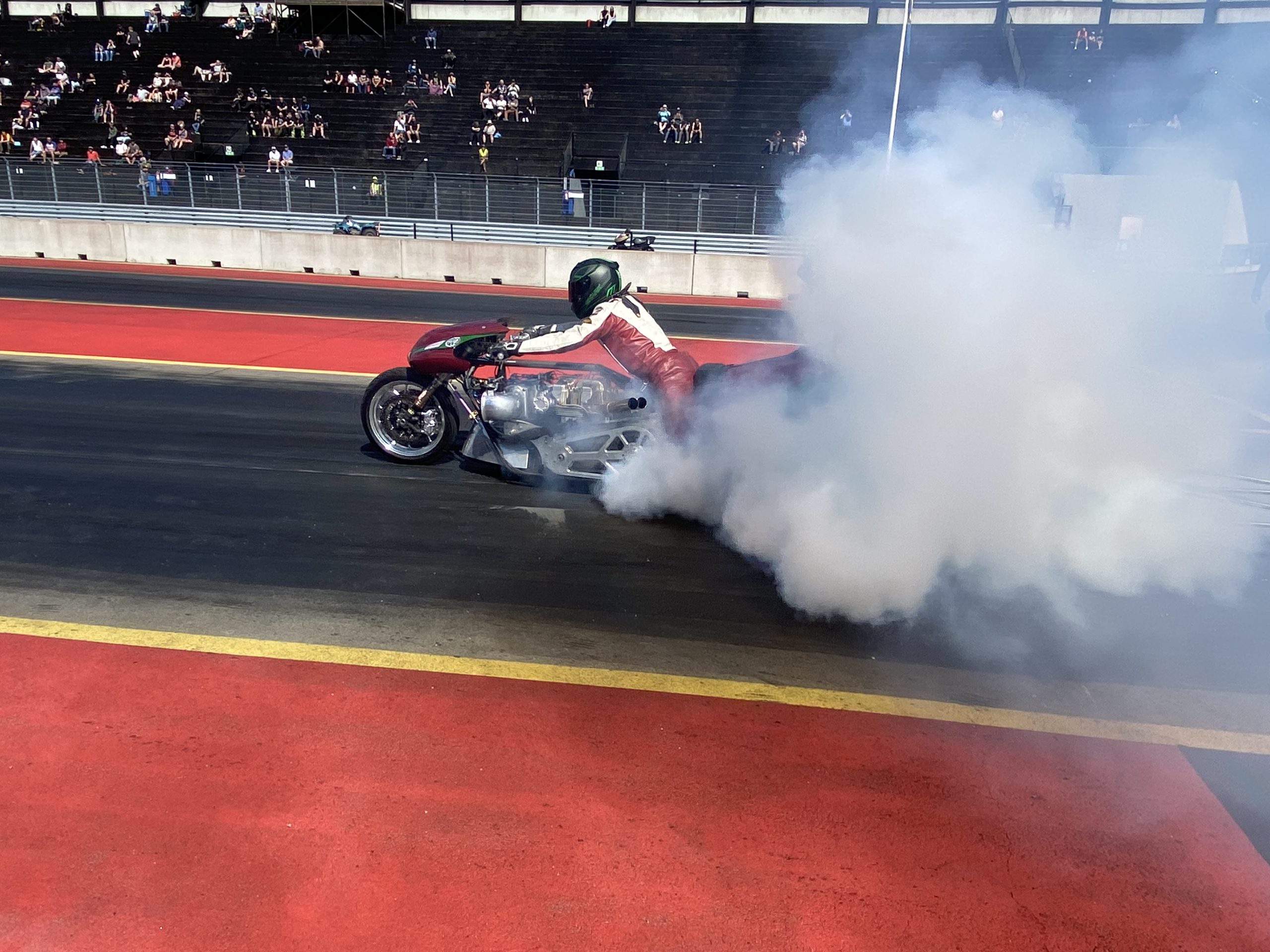 Bike på dragracing på Tierp Arena! – Bike powered by Motorrad